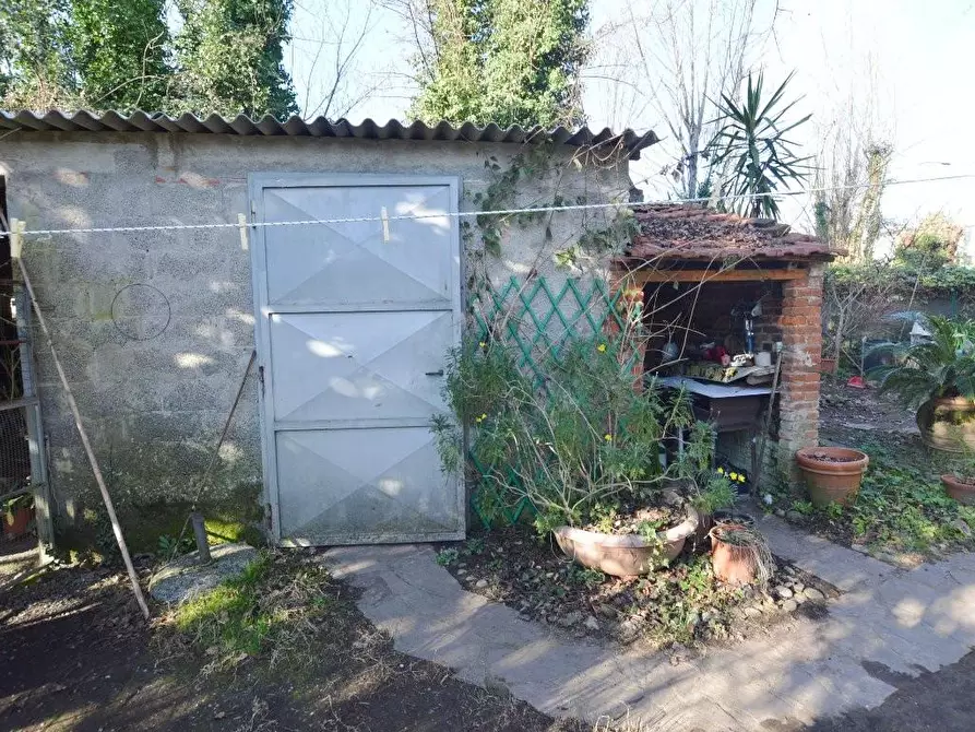 Immagine 25 di Casa bifamiliare in vendita  a Capannori