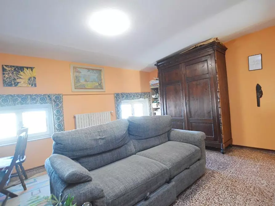 Immagine 15 di Casa bifamiliare in vendita  a Capannori