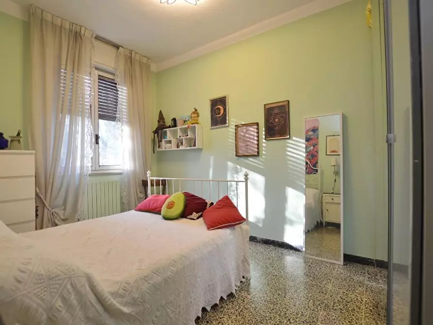 Immagine 10 di Casa bifamiliare in vendita  a Capannori