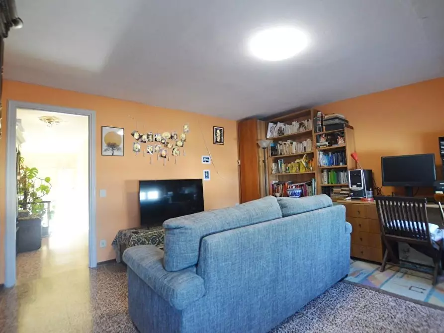 Immagine 14 di Casa bifamiliare in vendita  a Capannori