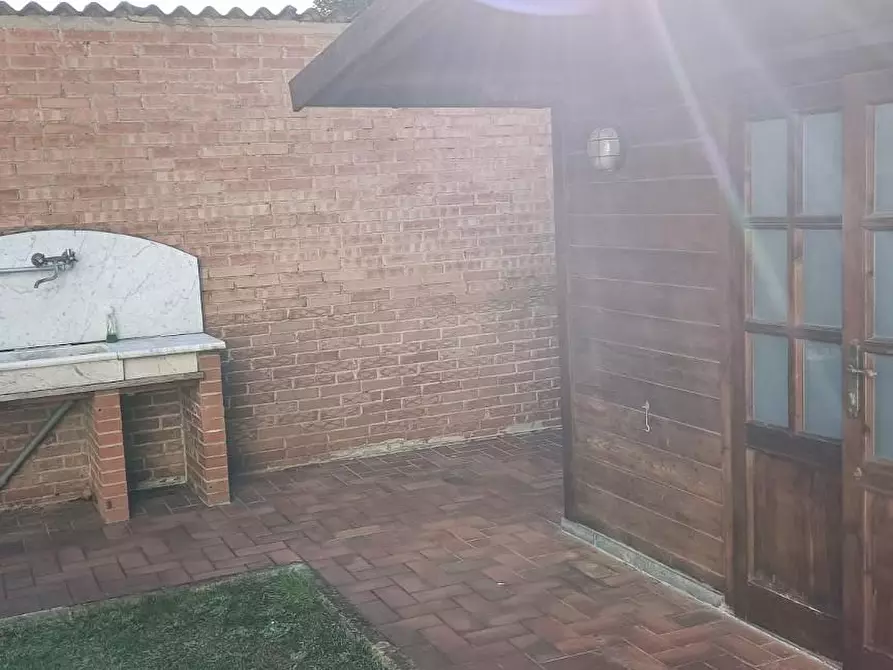 Immagine 21 di Villa in vendita  a San Giuliano Terme