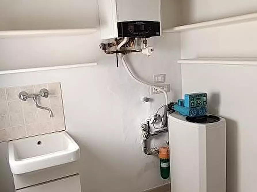 Immagine 7 di Villa in vendita  a San Giuliano Terme