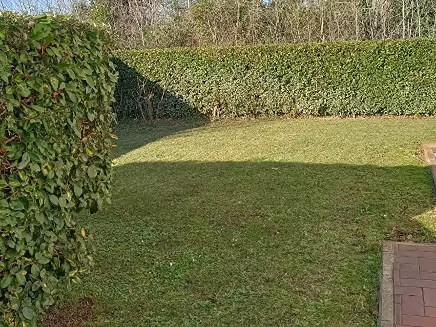 Immagine 1 di Villa in vendita  a San Giuliano Terme