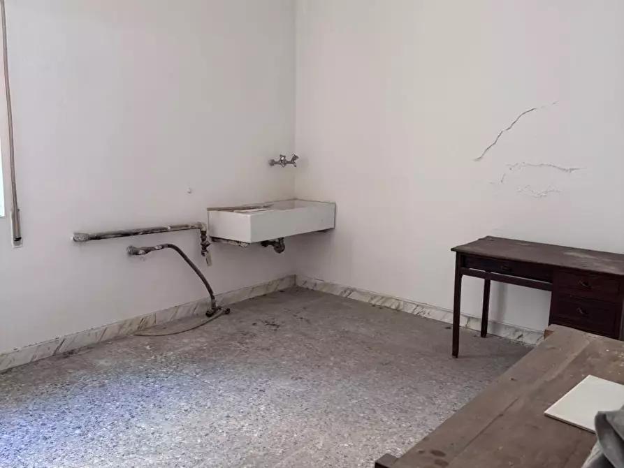 Immagine 13 di Appartamento in vendita  a Massa