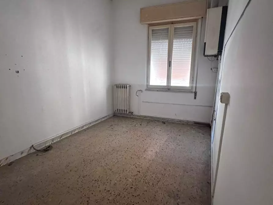 Immagine 8 di Appartamento in vendita  a Massa