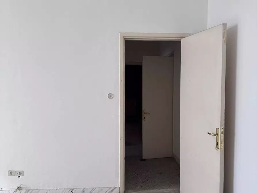 Immagine 16 di Appartamento in vendita  a Massa