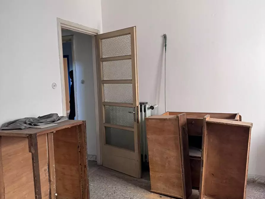 Immagine 11 di Appartamento in vendita  a Massa