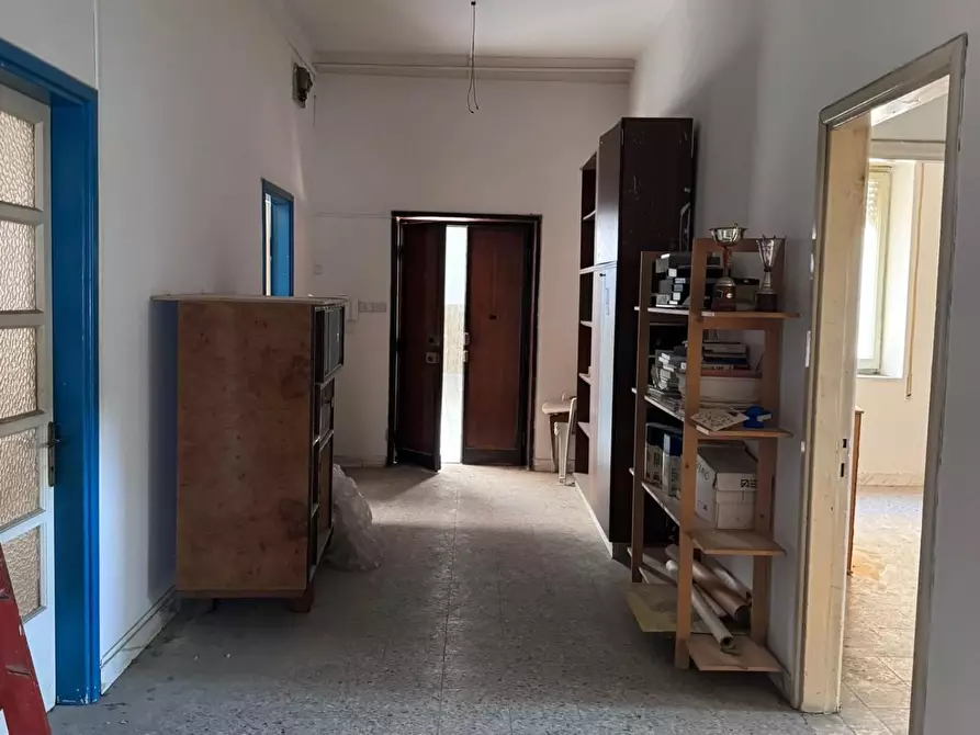 Immagine 1 di Appartamento in vendita  a Massa