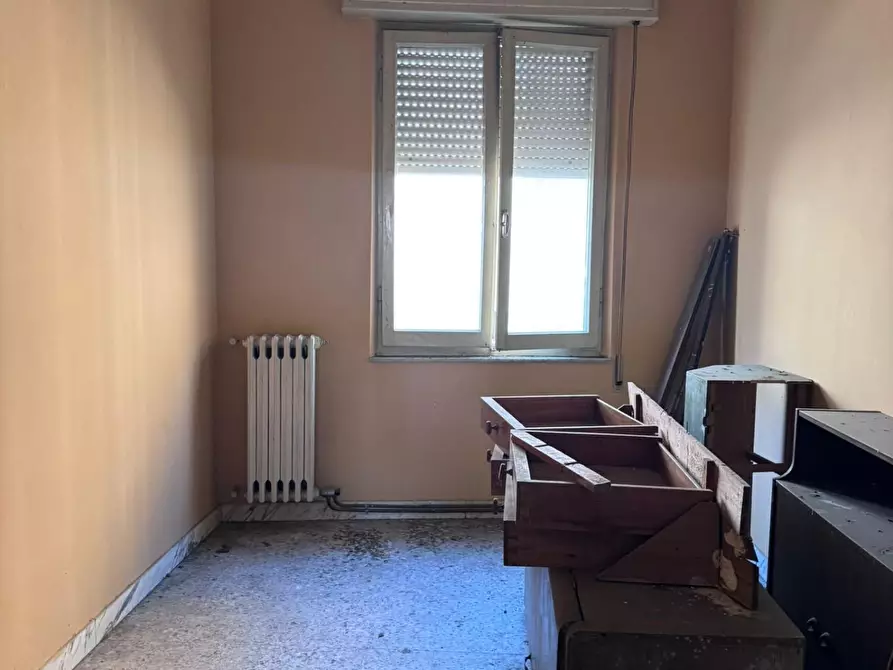 Immagine 6 di Appartamento in vendita  a Massa