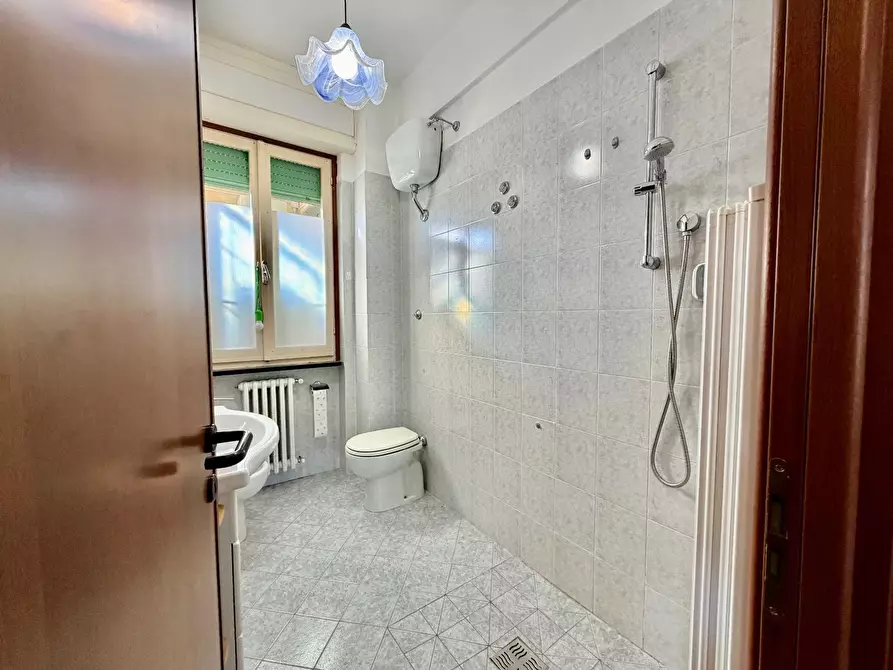 Immagine 24 di Appartamento in vendita  a Massa