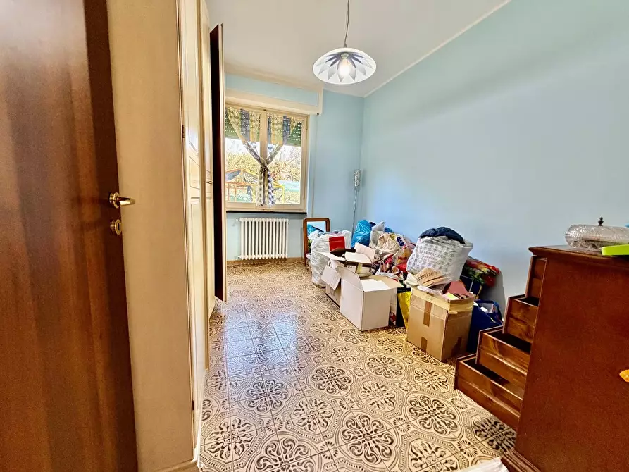 Immagine 21 di Appartamento in vendita  a Massa