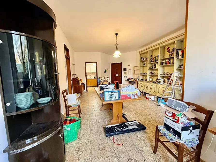 Immagine 6 di Appartamento in vendita  a Massa