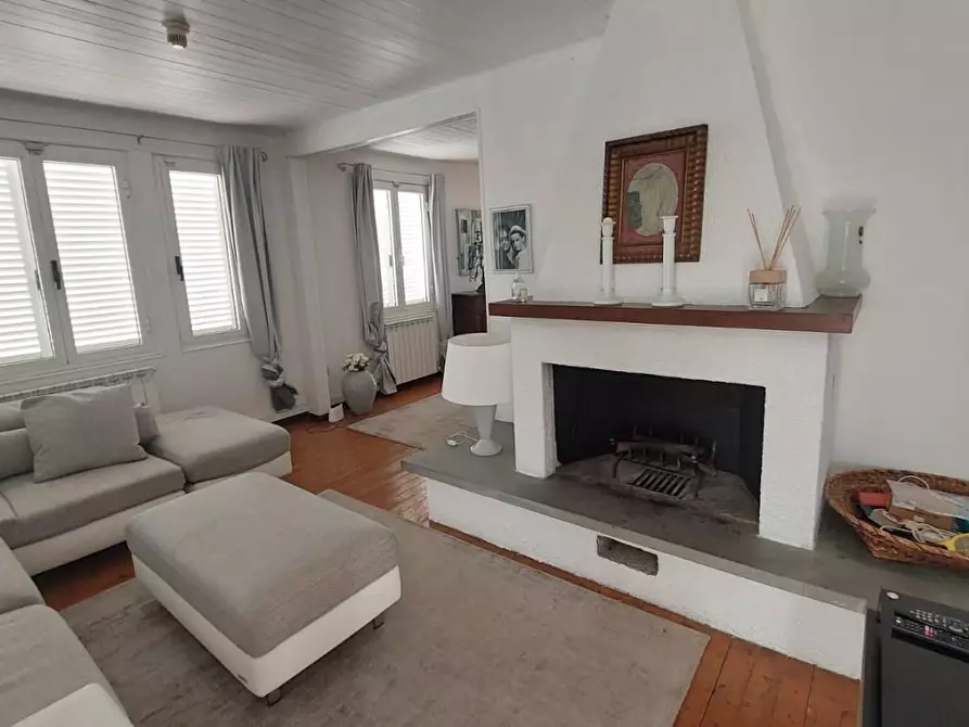 Immagine 3 di Villa in vendita  a Montelupo Fiorentino