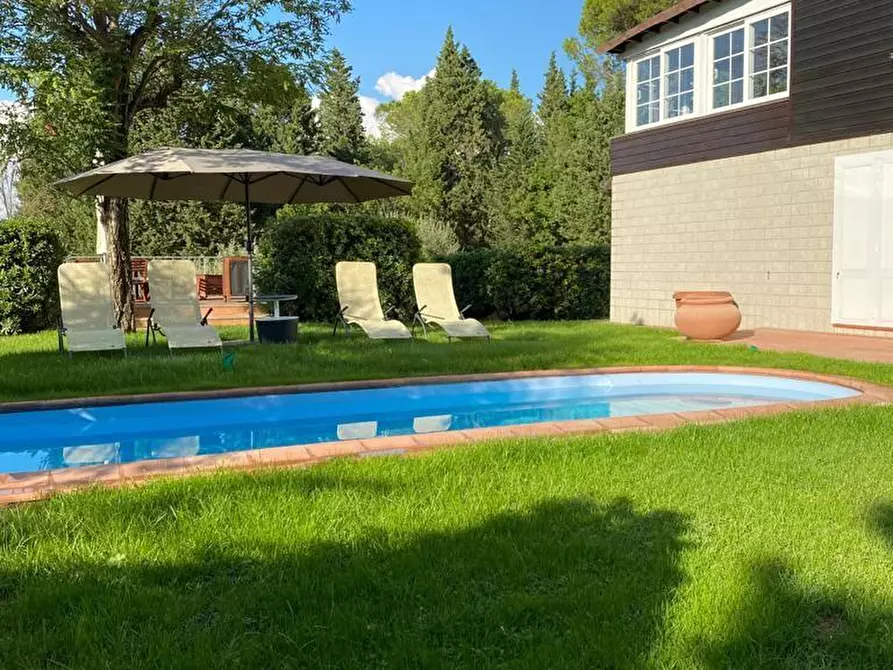 Immagine 2 di Villa in vendita  a Montelupo Fiorentino