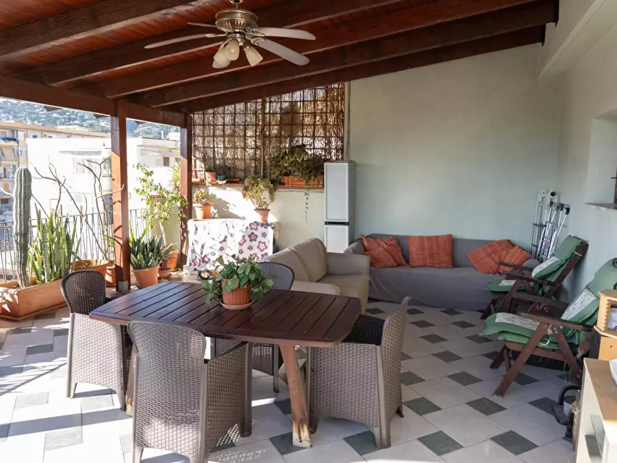 Immagine 1 di Appartamento in vendita  a Palermo