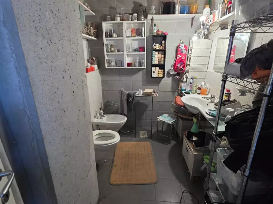 Immagine 6 di Attività artigianale in vendita  a Pontedera