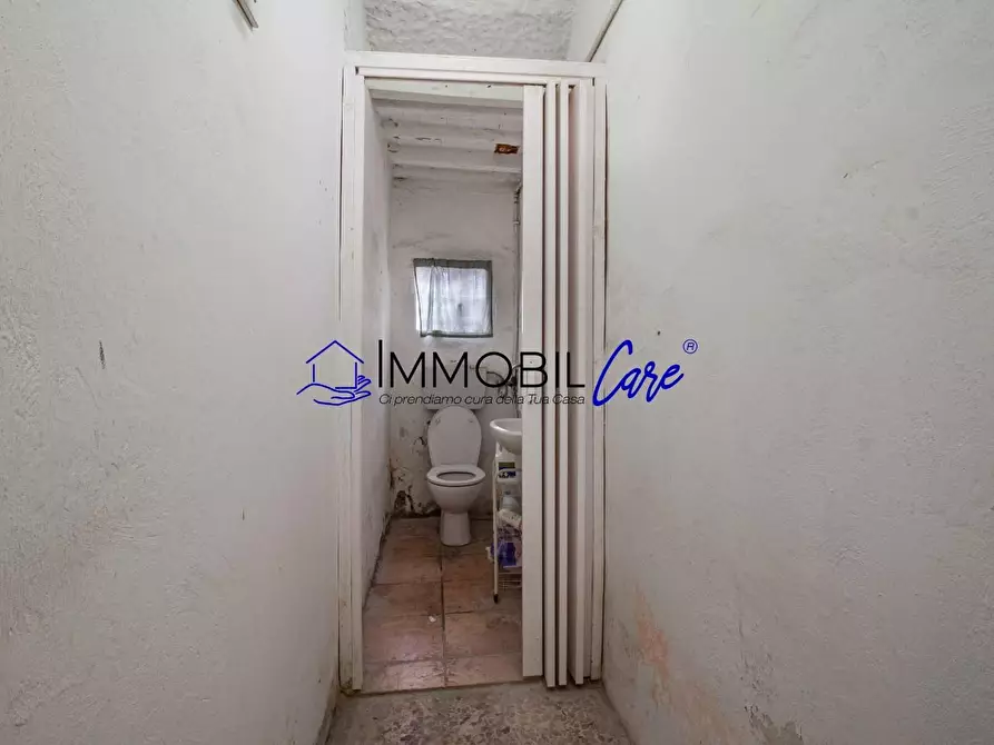 Immagine 15 di Appartamento in vendita  a Livorno