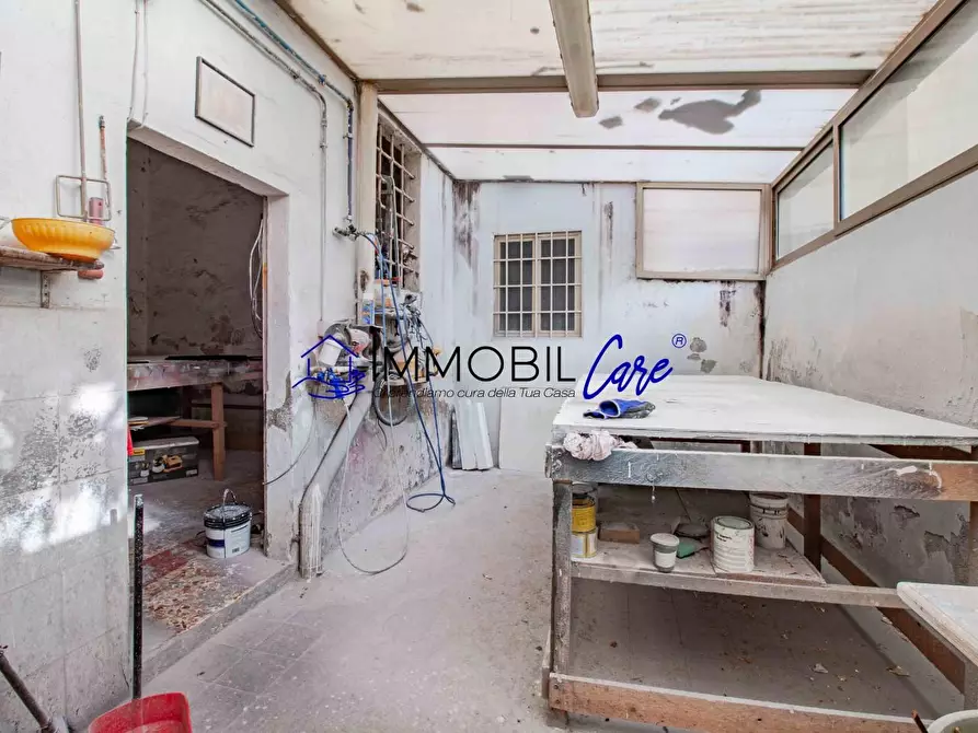 Immagine 16 di Appartamento in vendita  a Livorno