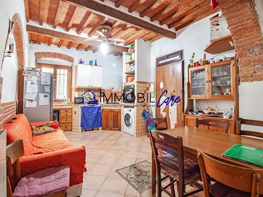 Immagine 1 di Appartamento in vendita  a Livorno