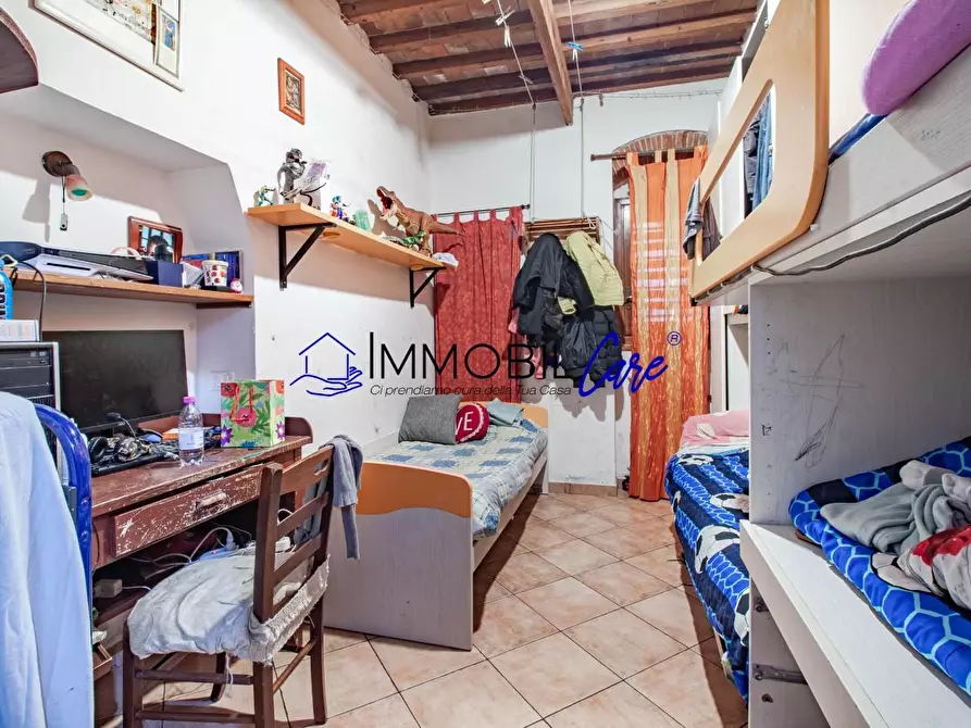 Immagine 8 di Appartamento in vendita  a Livorno