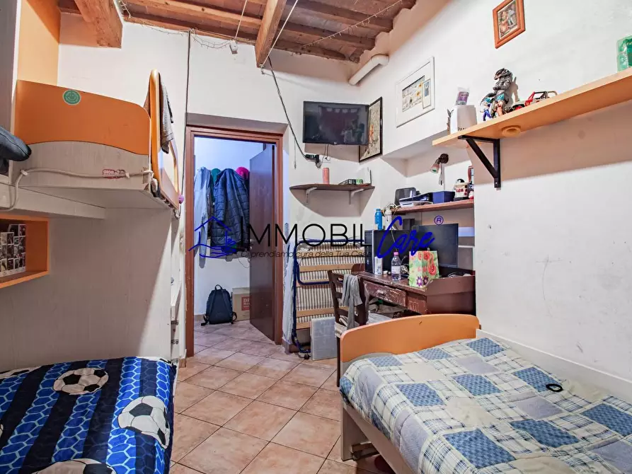 Immagine 10 di Appartamento in vendita  a Livorno