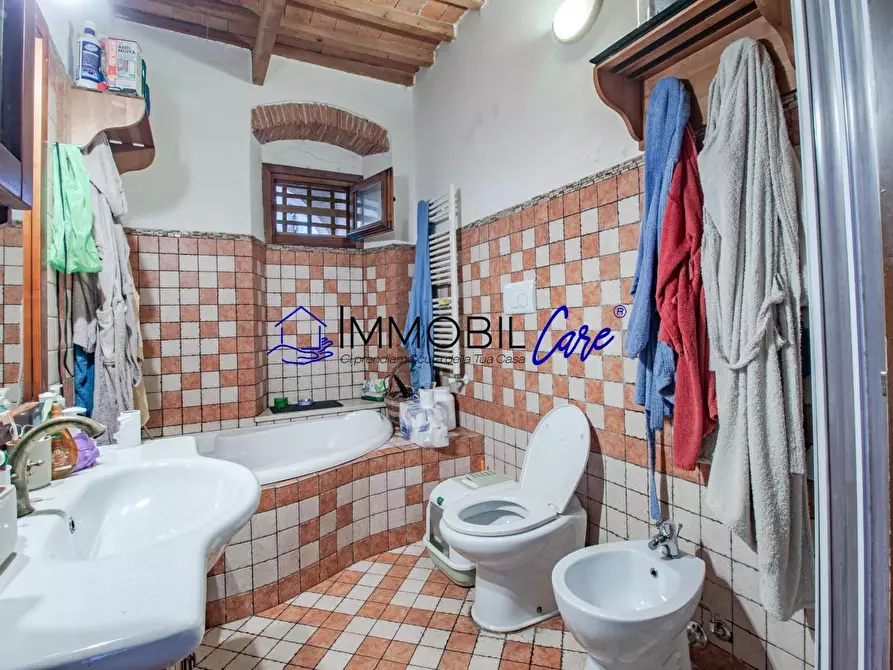 Immagine 11 di Appartamento in vendita  a Livorno