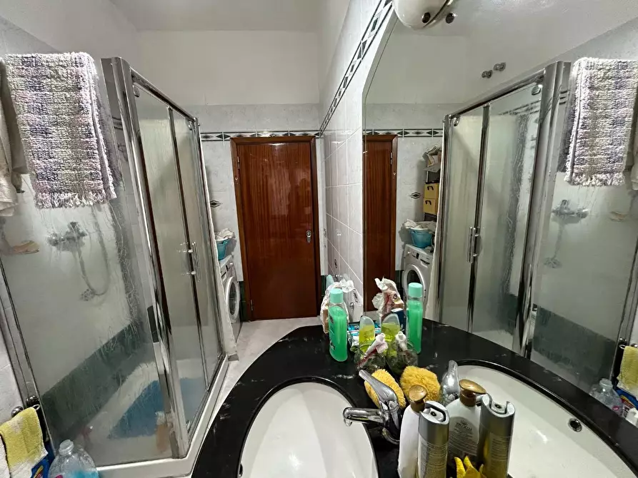 Immagine 25 di Appartamento in vendita  a Siena