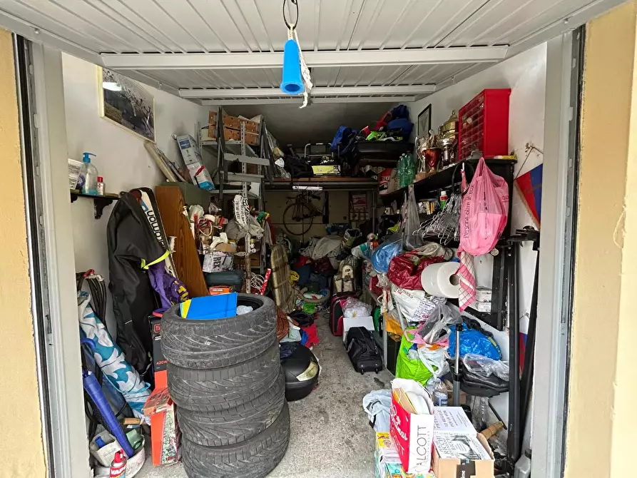 Immagine 27 di Appartamento in vendita  a Siena