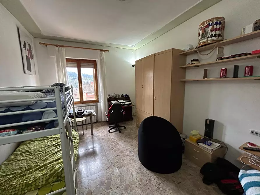 Immagine 19 di Appartamento in vendita  a Siena