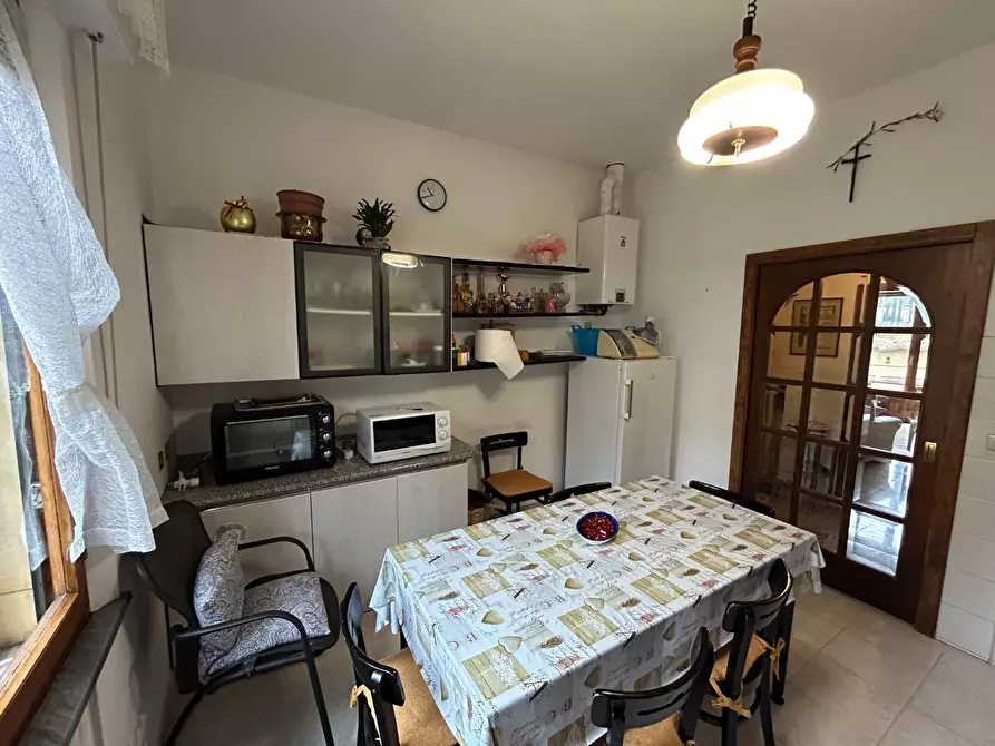 Immagine 8 di Appartamento in vendita  a Siena