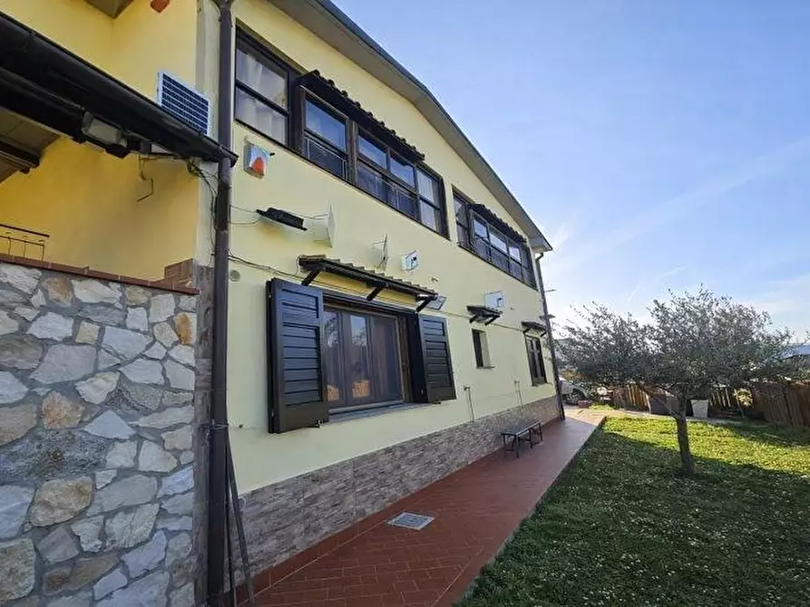 Immagine 3 di Appartamento in vendita  a Pontedera