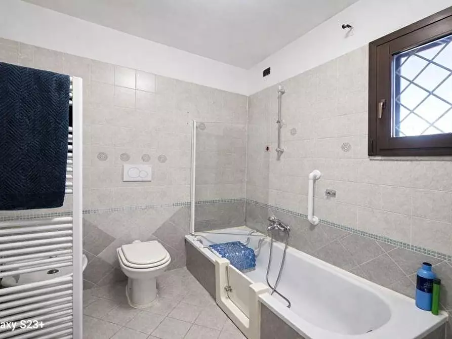 Immagine 17 di Appartamento in vendita  a Pontedera