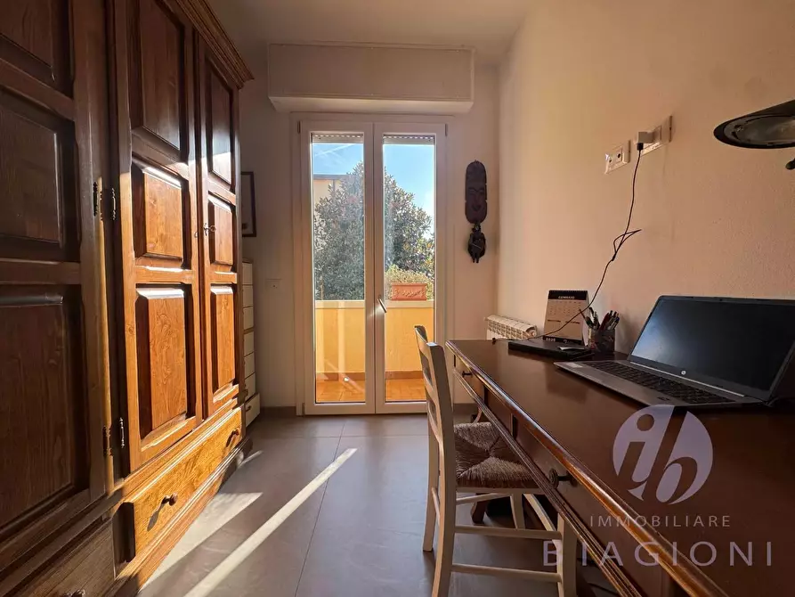 Immagine 11 di Appartamento in vendita  a Pietrasanta