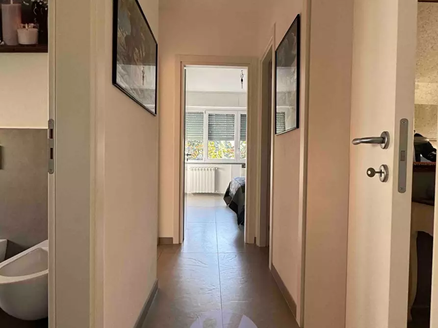 Immagine 10 di Appartamento in vendita  a Pietrasanta