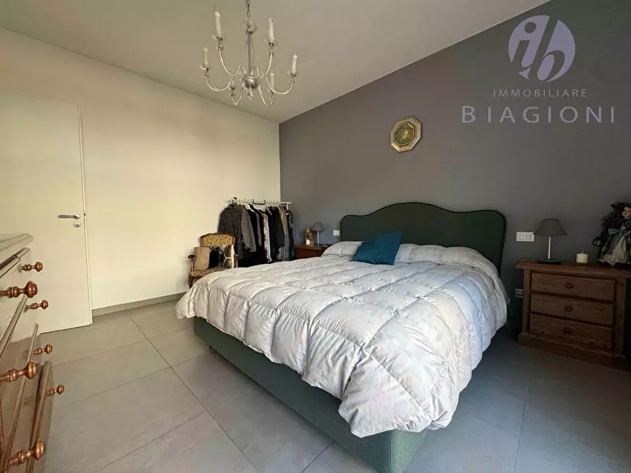 Immagine 21 di Appartamento in vendita  a Pietrasanta