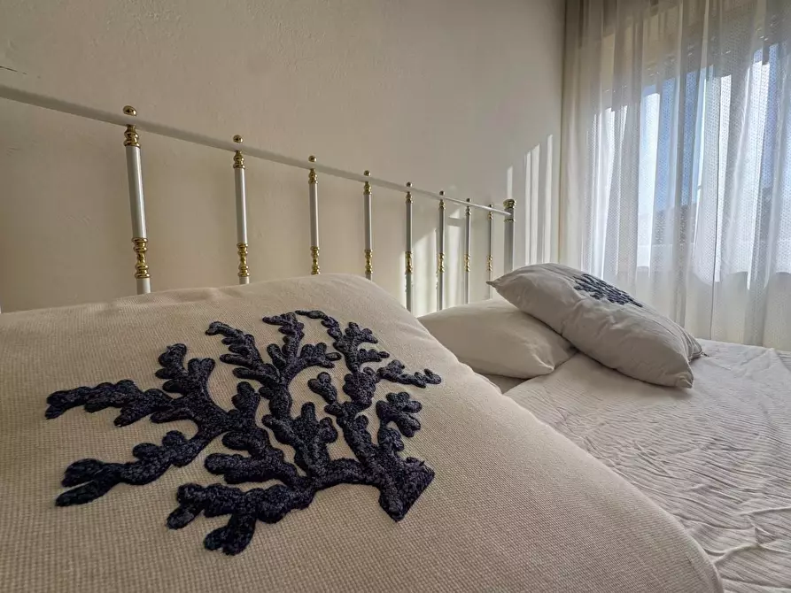 Immagine 13 di Appartamento in vendita  a Camaiore