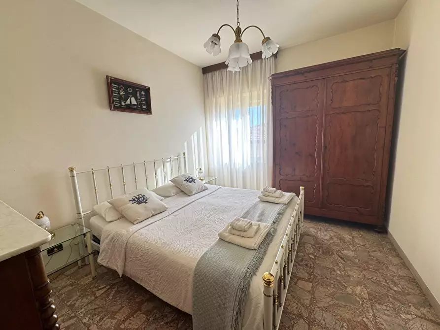 Immagine 9 di Appartamento in vendita  a Camaiore