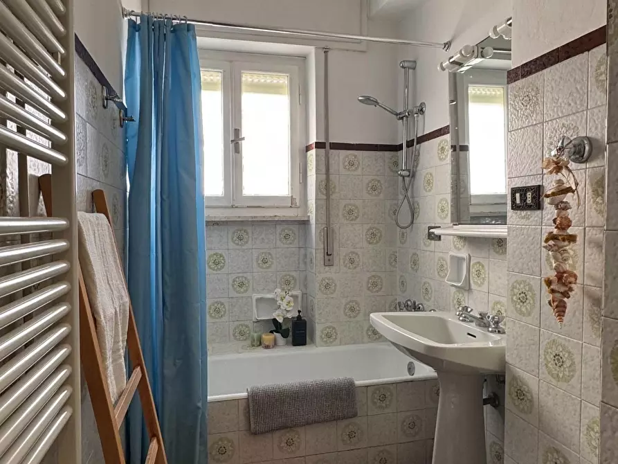 Immagine 26 di Appartamento in vendita  a Camaiore