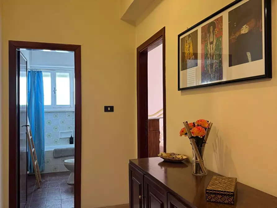 Immagine 11 di Appartamento in vendita  a Camaiore