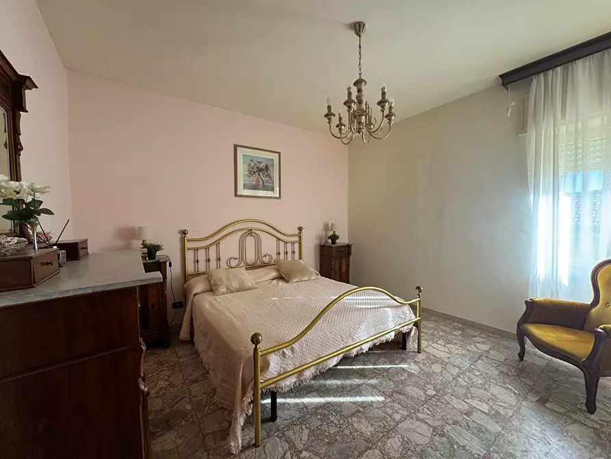 Immagine 23 di Appartamento in vendita  a Camaiore