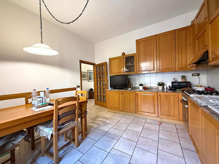 Immagine 10 di Appartamento in vendita  a Empoli