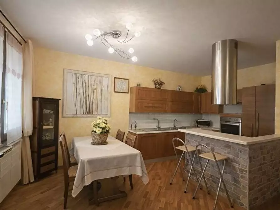 Immagine 5 di Appartamento in vendita  a Pontedera