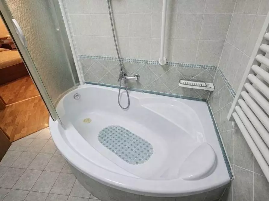 Immagine 12 di Appartamento in vendita  a Pontedera