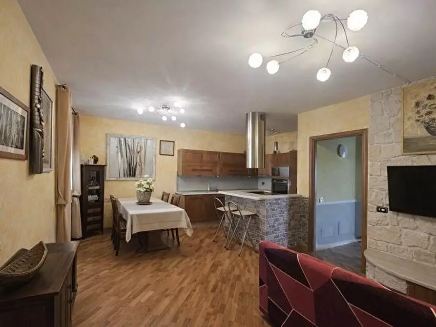 Immagine 7 di Appartamento in vendita  a Pontedera