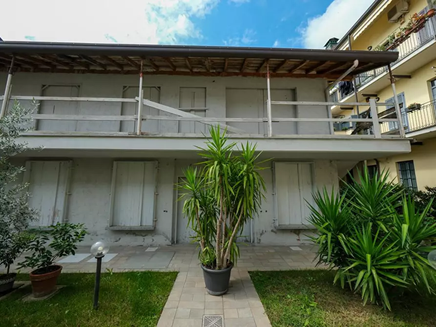 Immagine 2 di Appartamento in vendita  a Arluno