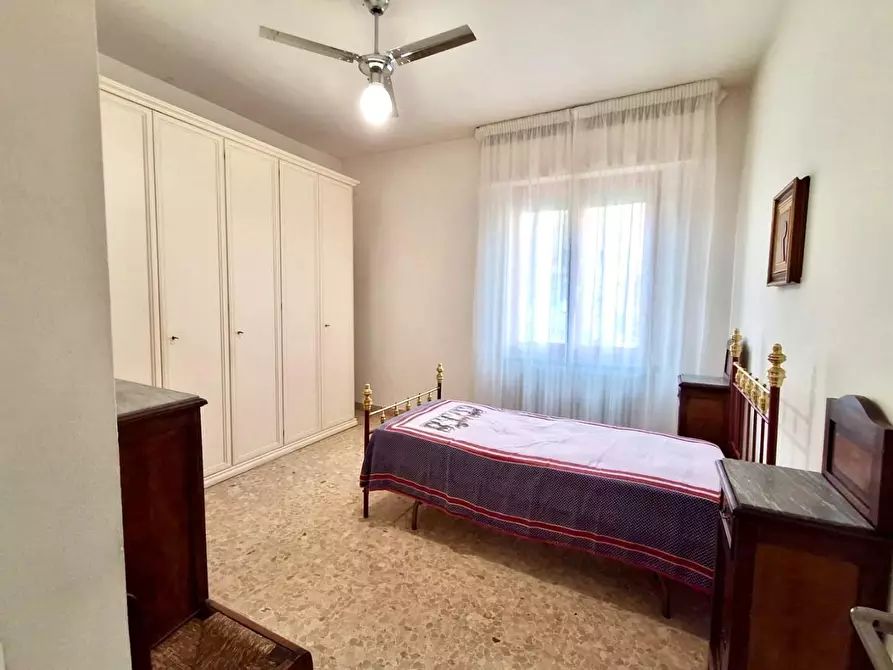 Immagine 23 di Appartamento in vendita  a Siena