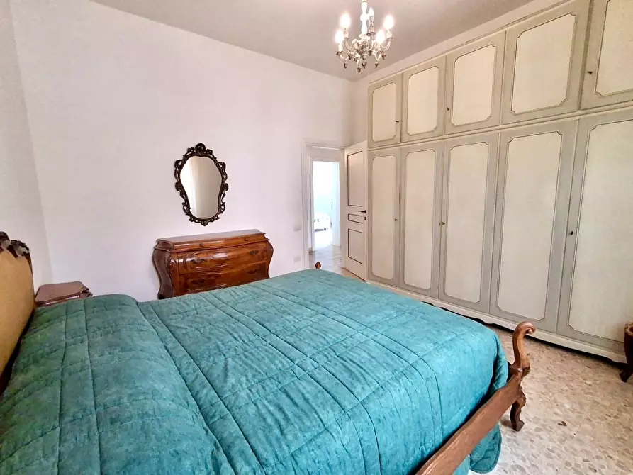 Immagine 22 di Appartamento in vendita  a Siena