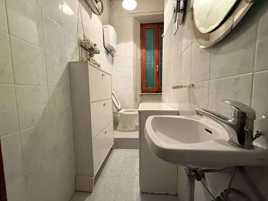 Immagine 14 di Appartamento in vendita  a Siena