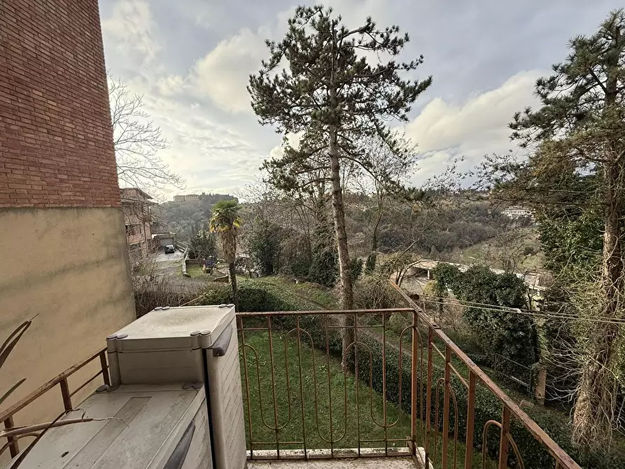 Immagine 5 di Appartamento in vendita  a Siena