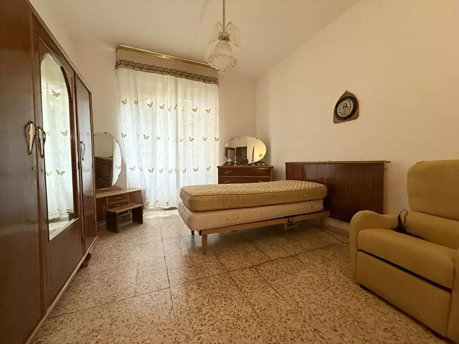 Immagine 10 di Appartamento in vendita  a Siena